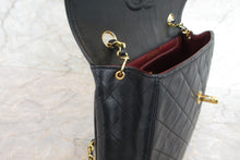 Load image into Gallery viewer, CHANEL Matelasse chain shoulder bag Lambskin Black/Gold hadware Shoulder bag 700060146