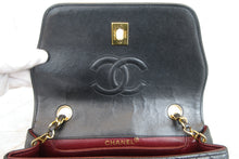 Load image into Gallery viewer, CHANEL Matelasse chain shoulder bag Lambskin Black/Gold hadware Shoulder bag 700060146