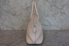 将图片加载到图库查看器,HERMES/BOLIDE 31 Clemence leather Craie A刻印 Shoulder bag 800030210