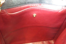 Load image into Gallery viewer, CHANEL Matelasse chain shoulder bag Lambskin Black/Gold hadware Shoulder bag 700060146
