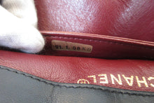 Load image into Gallery viewer, CHANEL Matelasse chain shoulder bag Lambskin Black/Gold hadware Shoulder bag 700060146