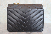 画像をギャラリービューアに読み込む, CHANEL/シャネル マドモアゼルVステッチチェーンショルダーバッグ ラムスキン ブラック/ゴールド金具 ショルダーバッグ 800070197
