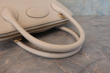 将图片加载到图库查看器,HERMES/BOLIDE 31 Clemence leather Craie A刻印 Shoulder bag 800030210