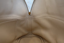 将图片加载到图库查看器,HERMES/BOLIDE 31 Clemence leather Craie A刻印 Shoulder bag 800030210