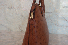 Load image into Gallery viewer, HERMES/BOLIDE 27 Ostrich lether Brown 〇Y Engraving Shoulder bag 800060121