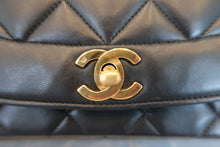 將圖片載入圖庫檢視器 CHANEL/シャネル ダイアナマトラッセチェーンショルダーバッグ ラムスキン ブラック/ゴールド金具 ショルダーバッグ 700090098