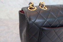 将图片加载到图库查看器,CHANEL/香奈儿 中号CF 单盖包 链条包 羊皮 Black/Gold hardware(黑色/金色金属) 肩背包 800090181