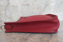 Load image into Gallery viewer, HERMES  EVELYNE TPM Epsom leather Rouge Grenet X Engraving Shoulder bag 700030289