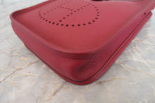 Load image into Gallery viewer, HERMES  EVELYNE TPM Epsom leather Rouge Grenet X Engraving Shoulder bag 700030289