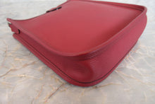Load image into Gallery viewer, HERMES  EVELYNE TPM Epsom leather Rouge Grenet X Engraving Shoulder bag 700030289