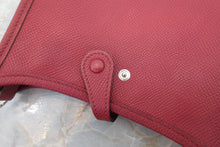 Load image into Gallery viewer, HERMES  EVELYNE TPM Epsom leather Rouge Grenet X Engraving Shoulder bag 700030289