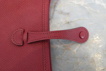 Load image into Gallery viewer, HERMES  EVELYNE TPM Epsom leather Rouge Grenet X Engraving Shoulder bag 700030289