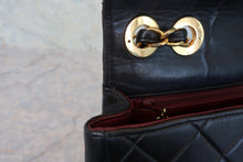 将图片加载到图库查看器,CHANEL/香奈儿 中号CF 单盖包 链条包 羊皮 Black/Gold hardware(黑色/金色金属) 肩背包 800090181