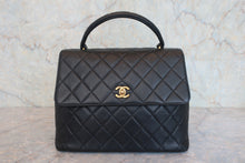 将图片加载到图库查看器,CHANEL/香奈儿 CF 梯形 手提包 荔枝皮 Black/Gold hadware(黑色/金色金属) 手提包 800030136