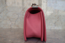 将图片加载到图库查看器,CHANEL/香奈儿 Leboy 链条包 羊皮 Pink/Silver hadware(粉色/银色金属) 肩背包 700120023