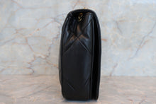 Load image into Gallery viewer, CHANEL Matelasse chain shoulder bag Lambskin Black/Gold hadware Shoulder bag 700040135