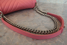 将图片加载到图库查看器,CHANEL/香奈儿 Leboy 链条包 羊皮 Pink/Silver hadware(粉色/银色金属) 肩背包 700120023
