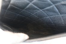 将图片加载到图库查看器,CHANEL/香奈儿 CF 梯形 手提包 荔枝皮 Black/Gold hadware(黑色/金色金属) 手提包 800030136