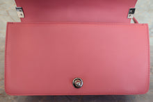 将图片加载到图库查看器,CHANEL/香奈儿 Leboy 链条包 羊皮 Pink/Silver hadware(粉色/银色金属) 肩背包 700120023