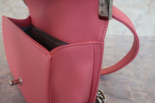 将图片加载到图库查看器,CHANEL/香奈儿 Leboy 链条包 羊皮 Pink/Silver hadware(粉色/银色金属) 肩背包 700120023