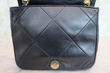 Load image into Gallery viewer, CHANEL Matelasse chain shoulder bag Lambskin Black/Gold hadware Shoulder bag 700040135