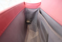 将图片加载到图库查看器,CHANEL/香奈儿 Leboy 链条包 羊皮 Pink/Silver hadware(粉色/银色金属) 肩背包 700120023