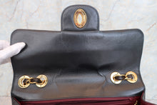 將圖片載入圖庫檢視器 CHANEL/シャネル 中マトラッセシングルフラップチェーンショルダーバッグ ラムスキン ブラック/ゴールド金具 ショルダーバッグ 700090132