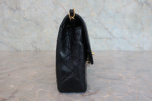 画像をギャラリービューアに読み込む, CHANEL/シャネル パリ限定ミニマトラッセダブルフラップチェーンショルダーバッグ ラムスキン ブラック/ゴールド金具 ショルダーバッグ 800030163