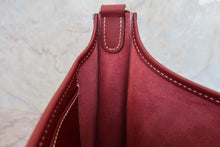 将图片加载到图库查看器,HERMES EVELYNE1 PM Chamonix leather Rouge H □D刻印 Shoulder bag 800060212