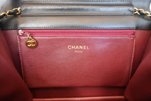 将图片加载到图库查看器,CHANEL/香奈儿 CF 按压锁 链条包 羊皮 Black/Gold hardware(黑色/金色金属) 肩背包 800090169