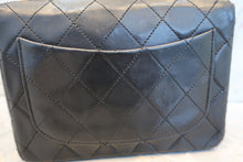 将图片加载到图库查看器,CHANEL/香奈儿 迷你CF 单盖 链条包 羊皮 Black/Gold hadware(黑色/金色金属) 肩背包 700100193