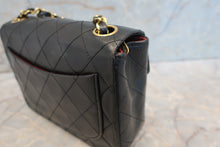 将图片加载到图库查看器,CHANEL/香奈儿 迷你CF 单盖 链条包 羊皮 Black/Gold hadware(黑色/金色金属) 肩背包 700100193