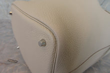 Load image into Gallery viewer, HERMES PICOTIN LOCK MM Clemence leather Craie C Engraving Hand bag 700030278