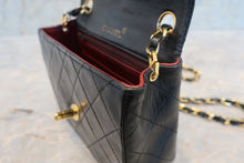 将图片加载到图库查看器,CHANEL/香奈儿 迷你CF 单盖 链条包 羊皮 Black/Gold hadware(黑色/金色金属) 肩背包 700100193
