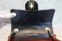 将图片加载到图库查看器,CHANEL/香奈儿 迷你CF 单盖 链条包 羊皮 Black/Gold hadware(黑色/金色金属) 肩背包 700100193