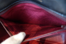 将图片加载到图库查看器,CHANEL/香奈儿 迷你CF 单盖 链条包 羊皮 Black/Gold hadware(黑色/金色金属) 肩背包 700100193