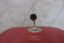 Load image into Gallery viewer, HERMES LINDY 30 Clemence leather Bois de rose □O Engraving Shoulder bag 700090129