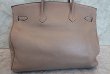 Load image into Gallery viewer, HERMES BIRKIN 40 Clemence leather Gris tourterelle/Matte silver hadware □E Engraving Hand bag 700030026