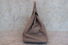 Load image into Gallery viewer, HERMES BIRKIN 40 Clemence leather Gris tourterelle/Matte silver hadware □E Engraving Hand bag 700030026