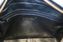将图片加载到图库查看器,CHANEL/香奈儿 CF 流苏 链条 肩背包 羊皮 Black/Gold hadware(黑色/金色金属) 肩背包 700100184