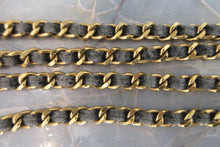 將圖片載入圖庫檢視器 CHANEL/シャネル ココマークミニチェーンショルダーバッグ キャビアスキン ブラック/ゴールド金具 ショルダーバッグ 700010110