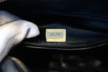 将图片加载到图库查看器,CHANEL/香奈儿 CF 流苏 链条 肩背包 羊皮 Black/Gold hadware(黑色/金色金属) 肩背包 700100184