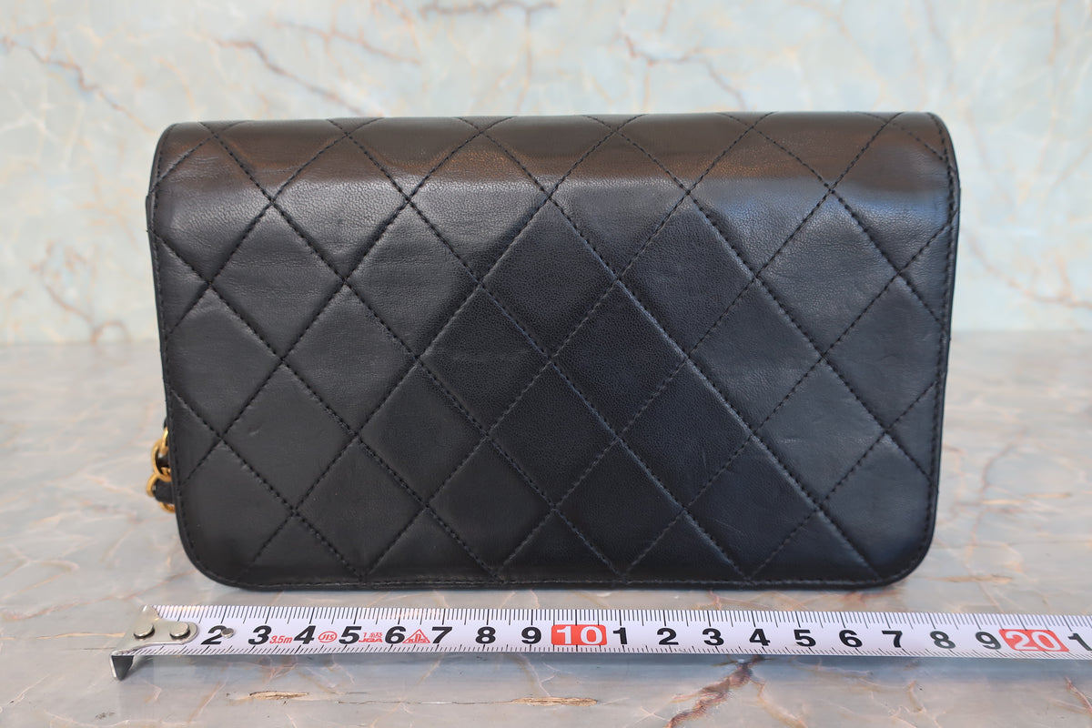 CHANEL/シャネル マトラッセプッシュロックチェーンショルダーバッグ