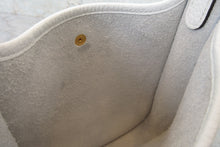 Load image into Gallery viewer, HERMES  EVELYNE TPM Clemence leather New white W Engraving Shoulder bag 700030183