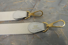 Load image into Gallery viewer, HERMES  EVELYNE TPM Clemence leather New white W Engraving Shoulder bag 700030183