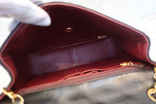 将图片加载到图库查看器,CHANEL/香奈儿 迷你CF 单盖 链条包 羊皮 Black/Gold hadware(黑色/金色金属) 肩背包 700100176