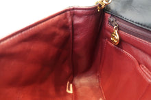 将图片加载到图库查看器,CHANEL/香奈儿 迷你CF 单盖 链条包 羊皮 Black/Gold hadware(黑色/金色金属) 肩背包 700100176