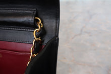 将图片加载到图库查看器,CHANEL/香奈儿 CF 按压锁 链条包 羊皮 Black/Gold hardware(黑色/金色金属) 肩背包 800090145