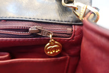 将图片加载到图库查看器,CHANEL/香奈儿 迷你CF 单盖 链条包 羊皮 Black/Gold hadware(黑色/金色金属) 肩背包 700100176