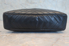 画像をギャラリービューアに読み込む, CHANEL/シャネル ココマークフリンジチェーンショルダーバッグ ラムスキン ブラック/ゴールド金具 ショルダーバッグ 800020202